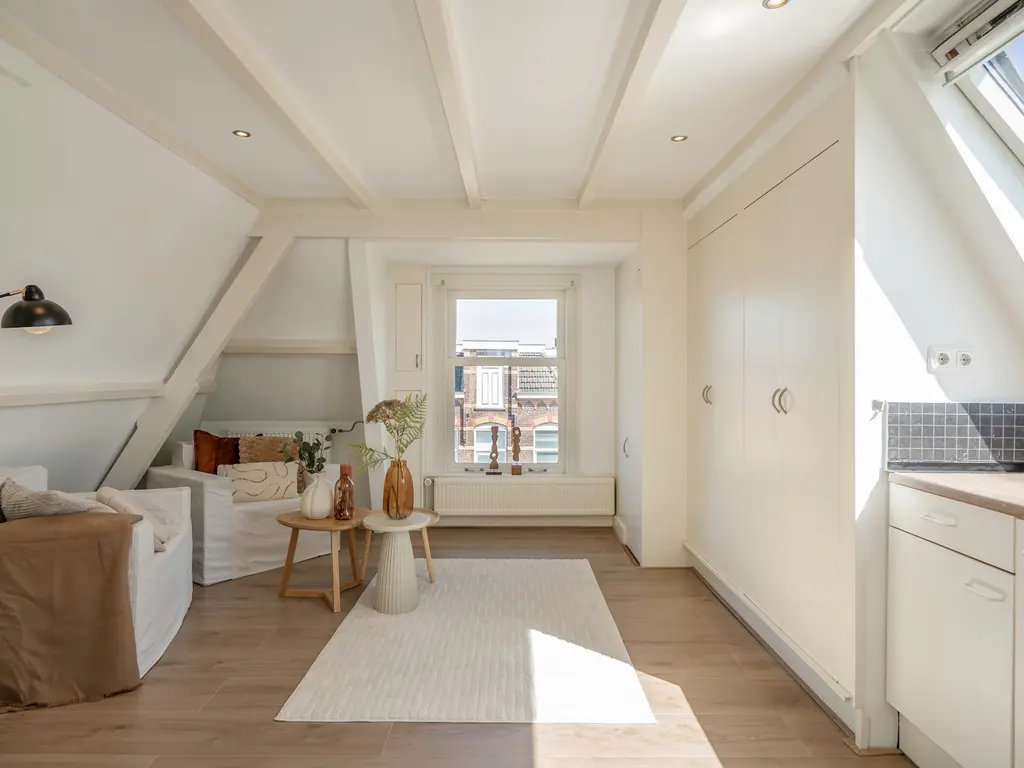 Edisonstraat 50B, 'S-GRAVENHAGE