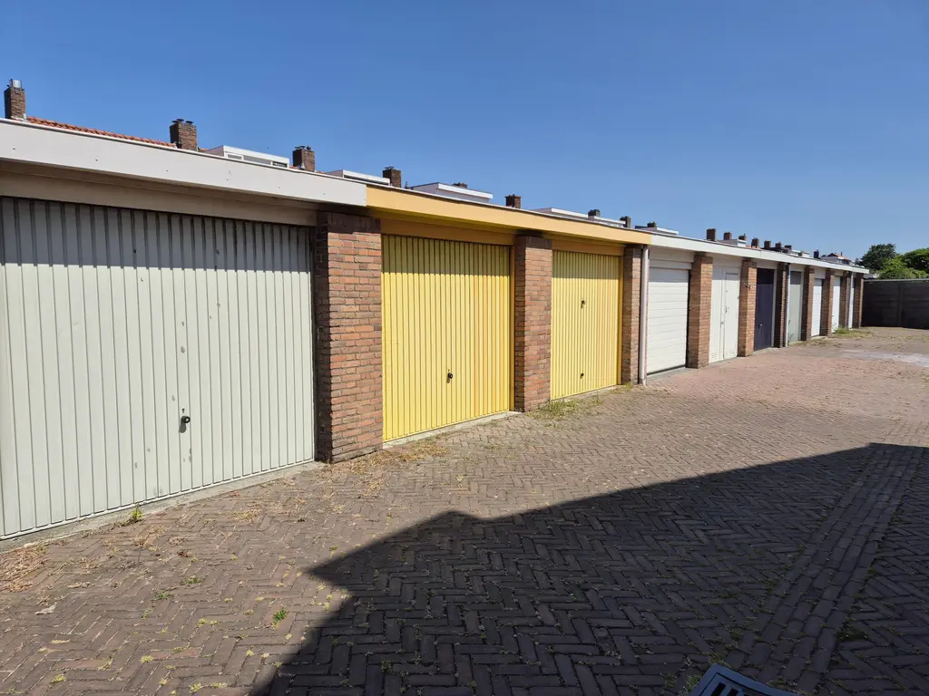 Mr Schokkingstraat , 'S-GRAVENZANDE