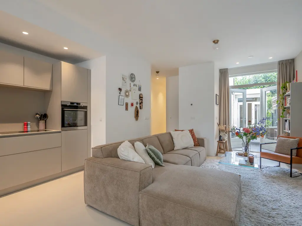 Hendrik van Deventerstraat 1A, 'S-GRAVENHAGE