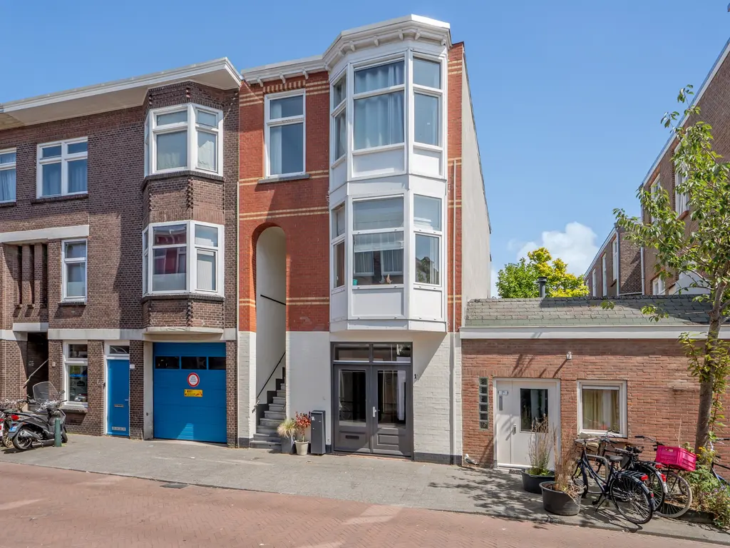 Hendrik van Deventerstraat 1A, 'S-GRAVENHAGE