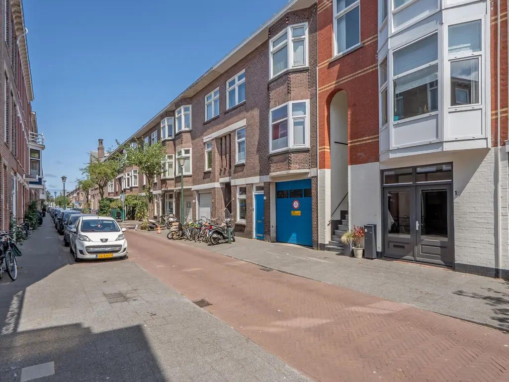 Hendrik van Deventerstraat 1A, 'S-GRAVENHAGE