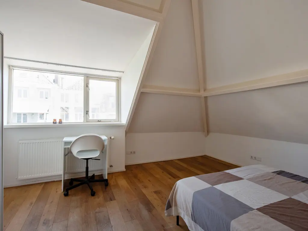 Sumatrastraat 271, 'S-GRAVENHAGE