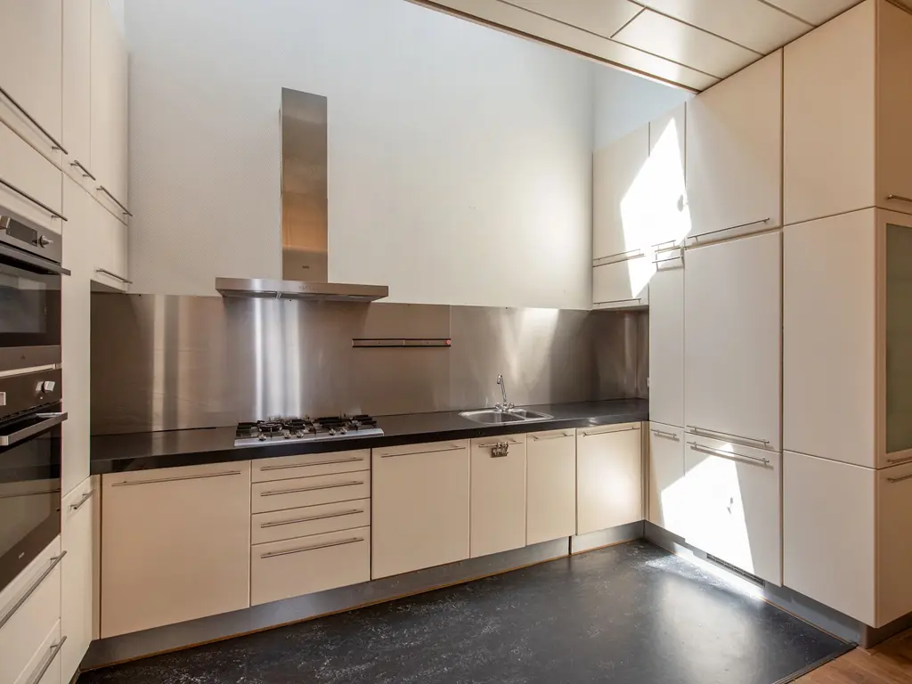 Sumatrastraat 271, 'S-GRAVENHAGE
