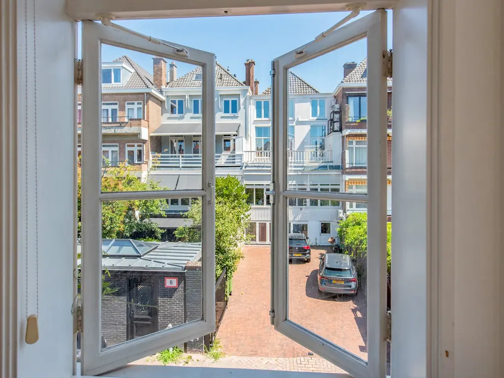 Sumatrastraat 271, 'S-GRAVENHAGE