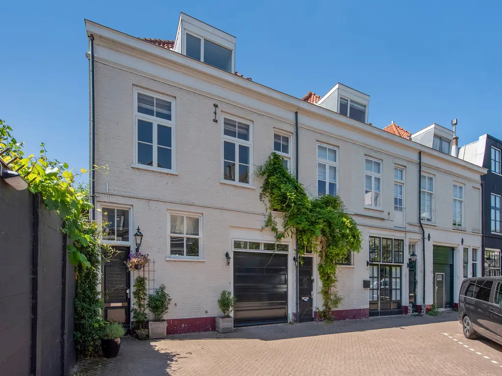 Sumatrastraat 271, 'S-GRAVENHAGE