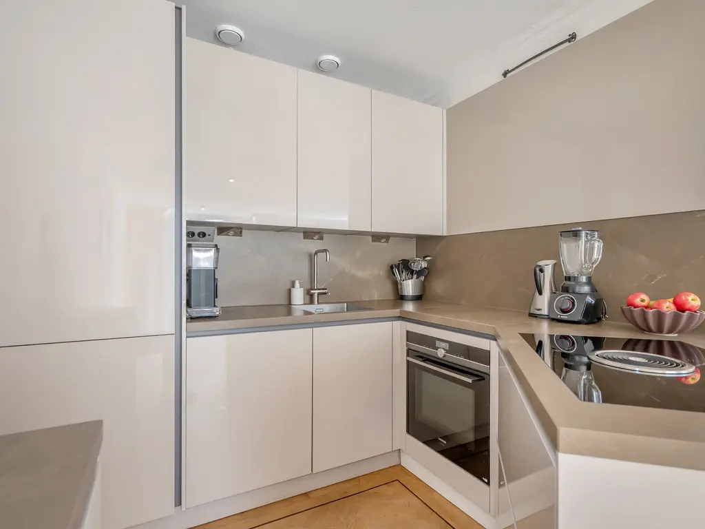 Huis te Landelaan 424F106, Rijswijk