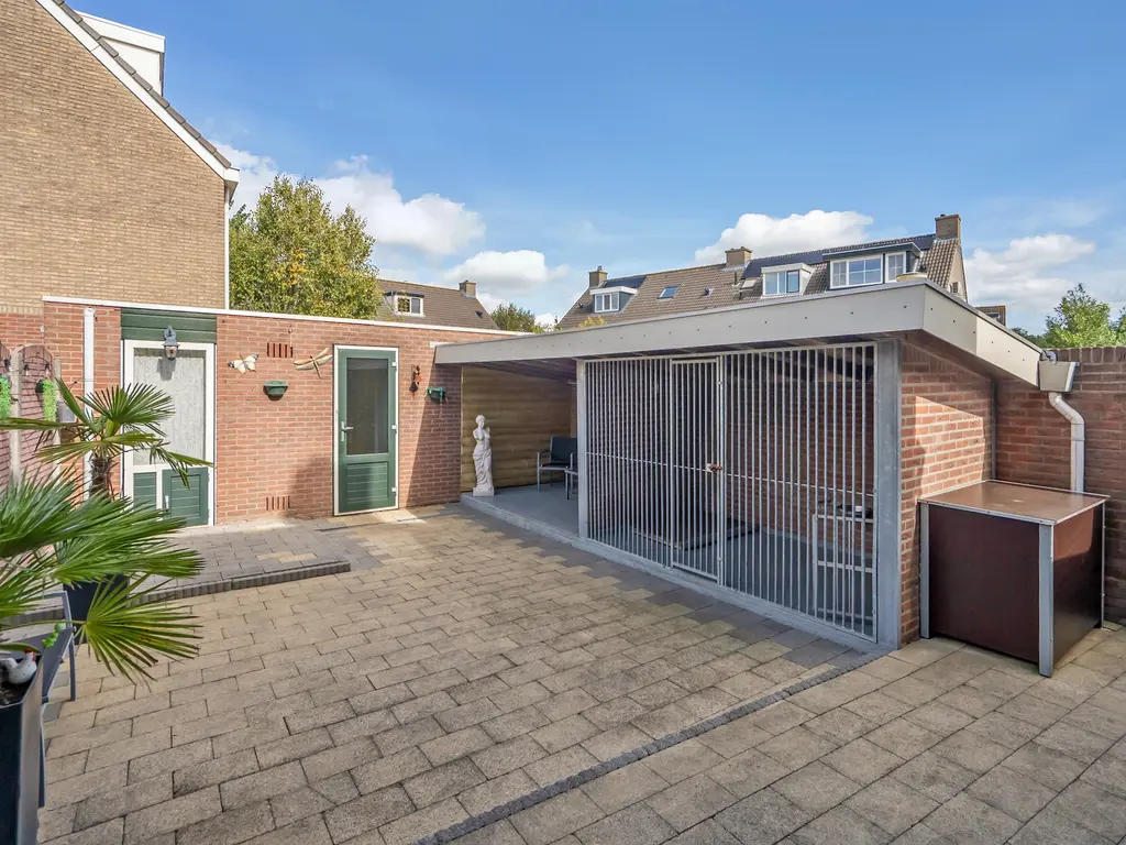 Mr. Beerninkplantsoen 104, RIJSWIJK