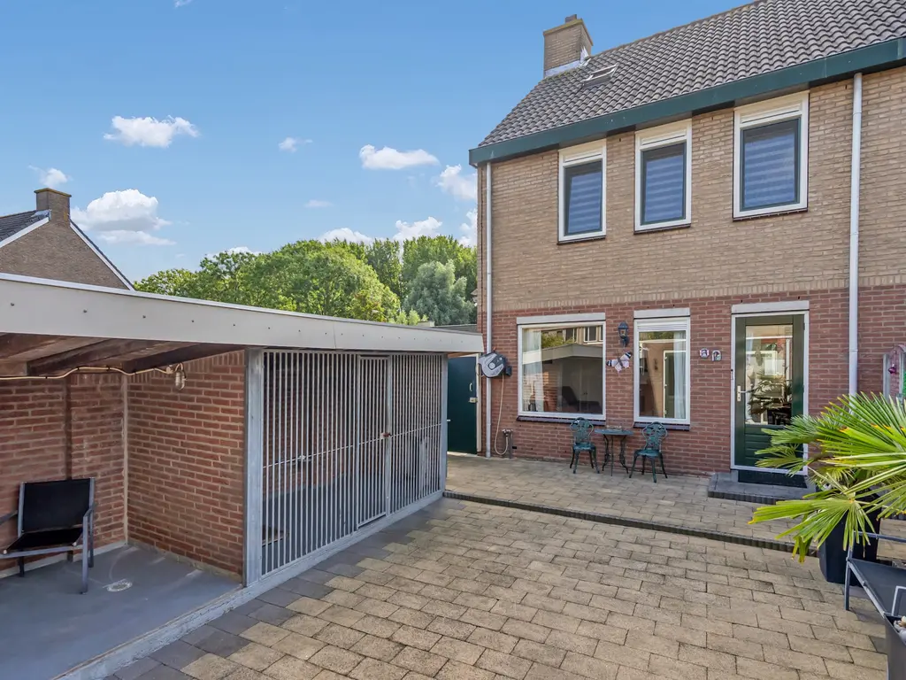 Mr. Beerninkplantsoen 104, RIJSWIJK