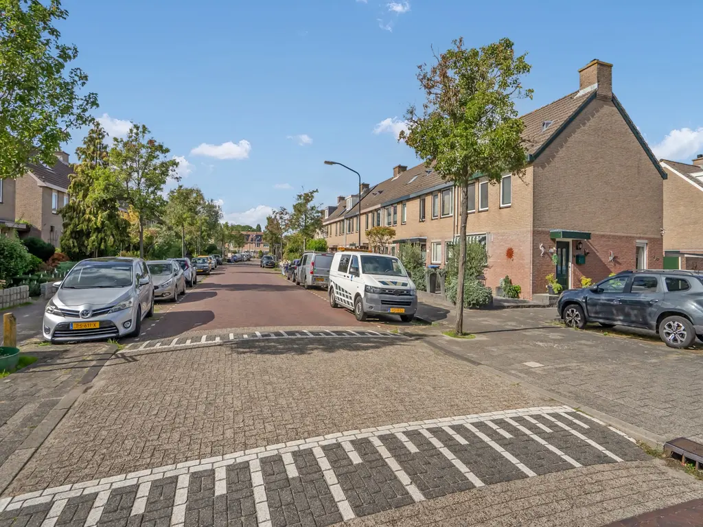 Mr. Beerninkplantsoen 104, RIJSWIJK