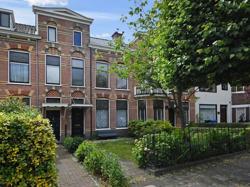 Koninginnelaan 66, VOORBURG