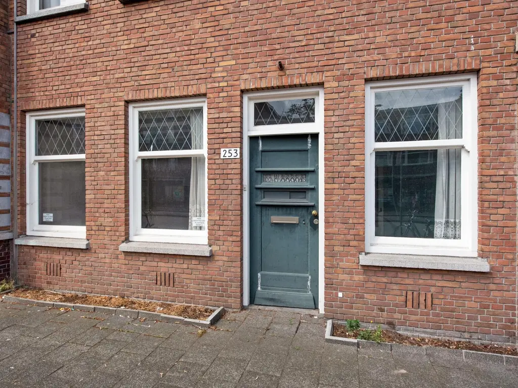 Van Musschenbroekstraat 253, 'S-GRAVENHAGE