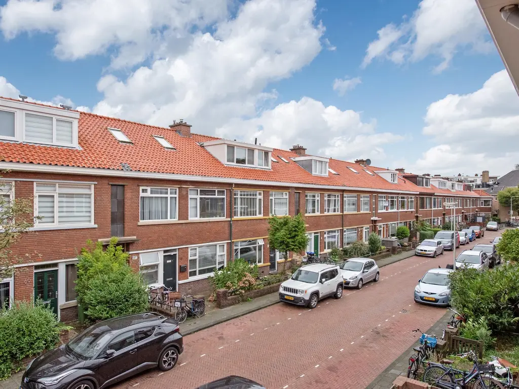 Leersumstraat 50, 'S-GRAVENHAGE