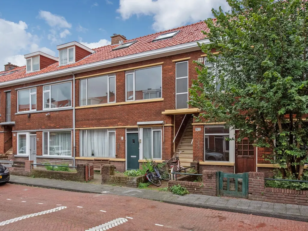 Leersumstraat 50, 'S-GRAVENHAGE