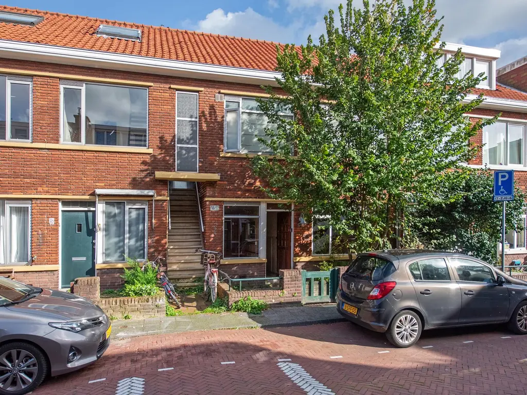 Leersumstraat 54, 'S-GRAVENHAGE