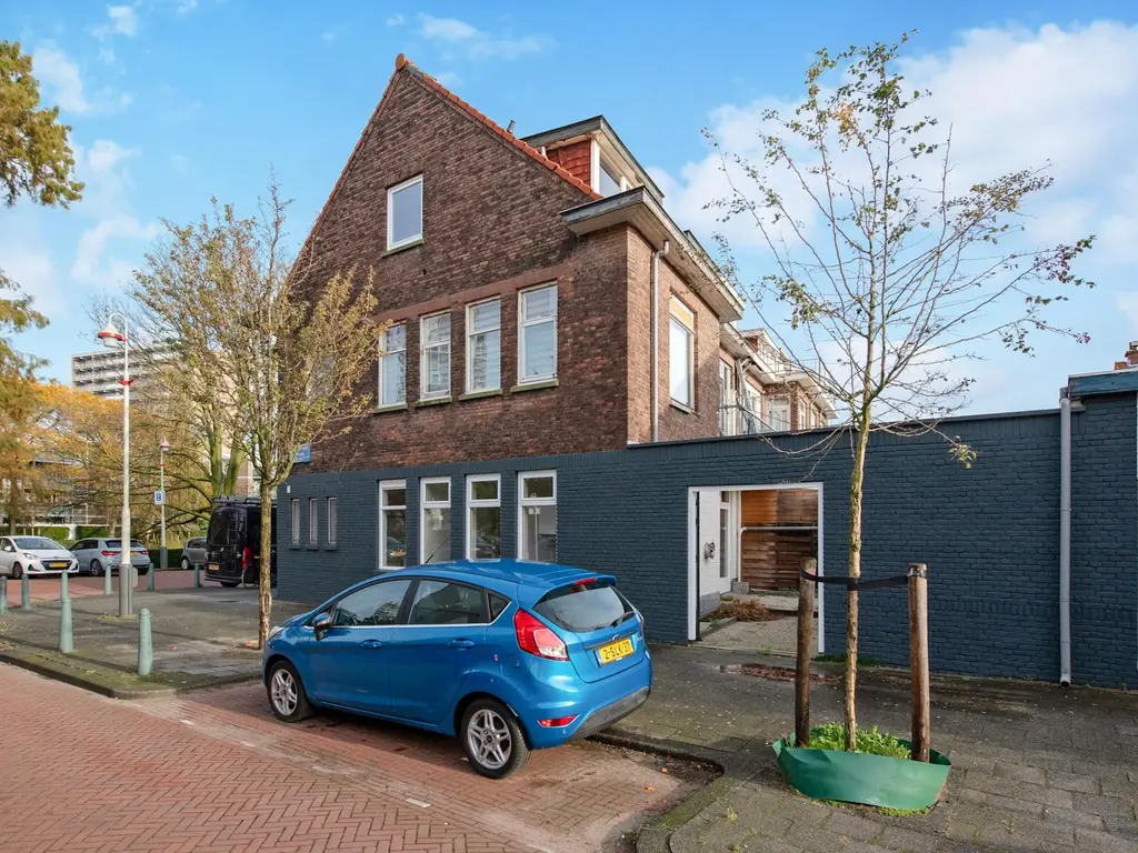 Van Oosterwijk Bruynstraat 2, 'S-GRAVENHAGE