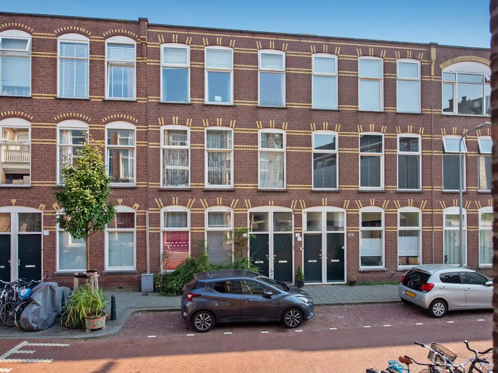 Johannes Camphuijsstraat 132A, 'S-GRAVENHAGE