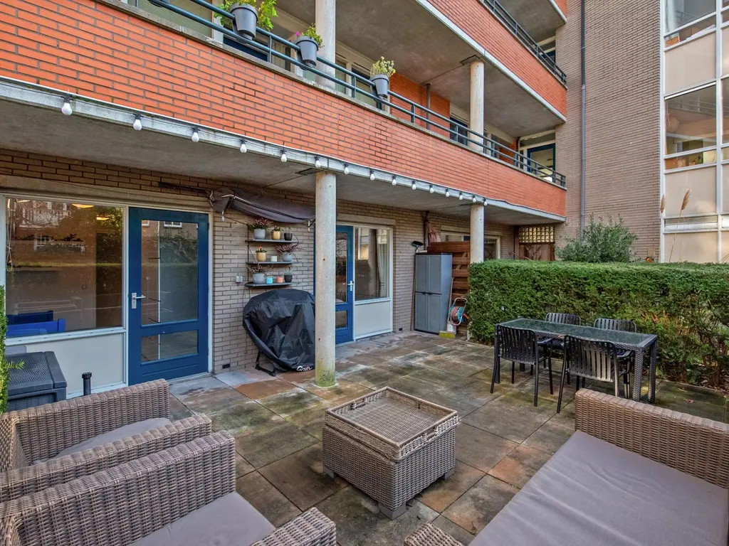 2e De Carpentierstraat 141A, 'S-GRAVENHAGE