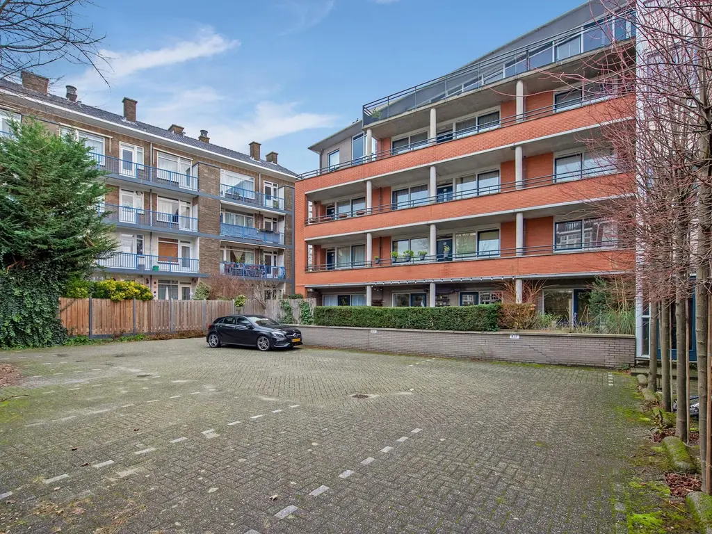 2e De Carpentierstraat 141A, 'S-GRAVENHAGE