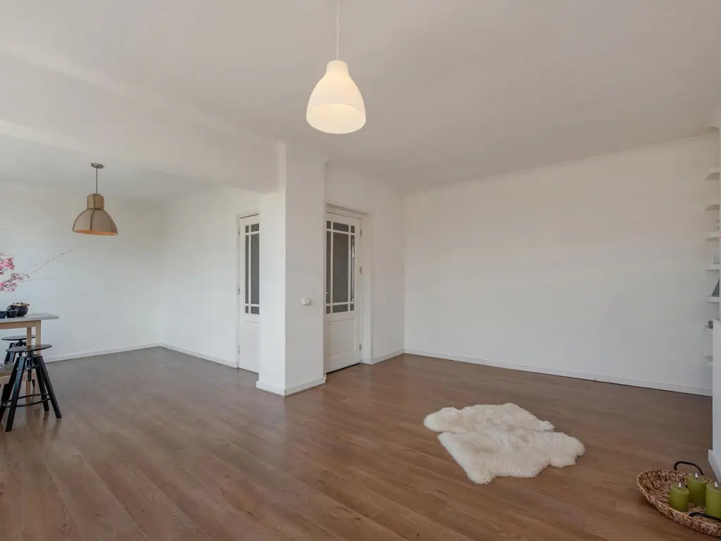 Aart van der Leeuwkade 42, VOORBURG