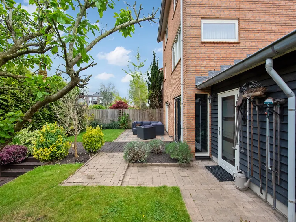 Pluimzegge 52, 'S-GRAVENHAGE