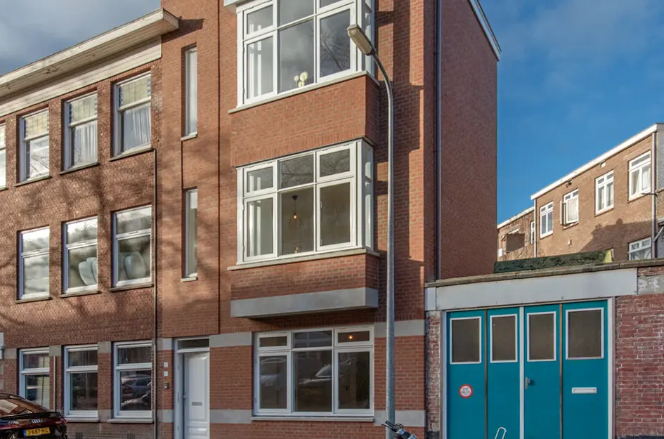 Linnaeusstraat 1