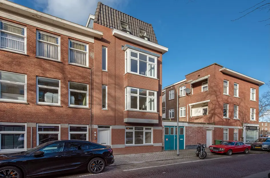 Linnaeusstraat 1