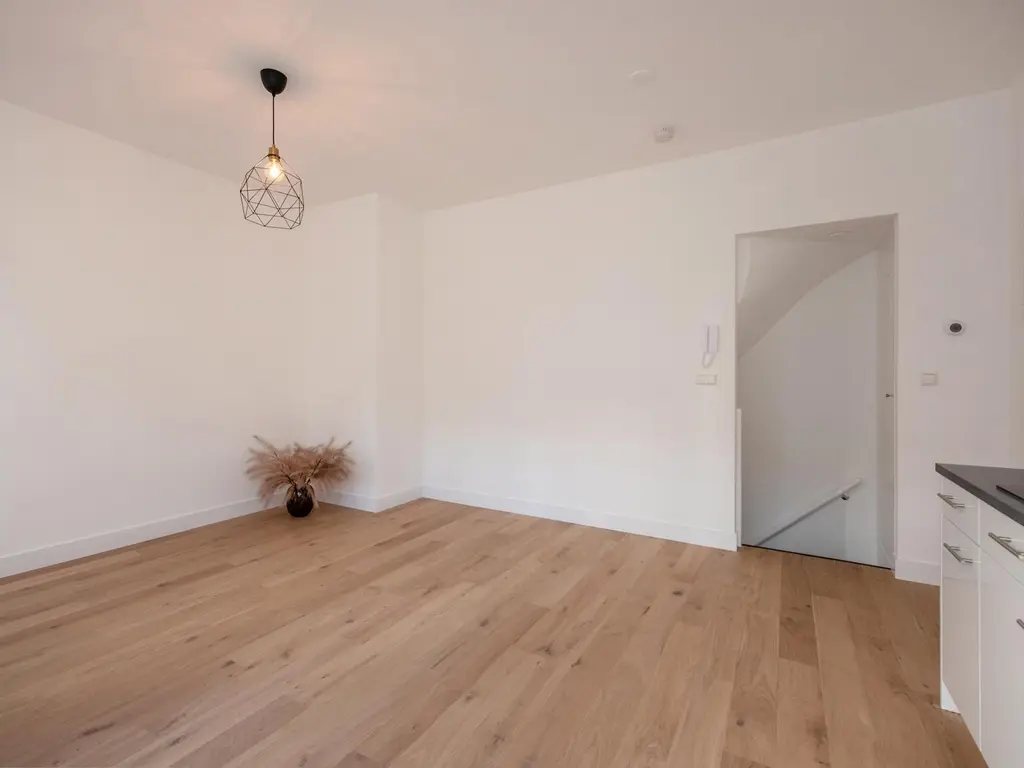 Linnaeusstraat 1, 'S-GRAVENHAGE
