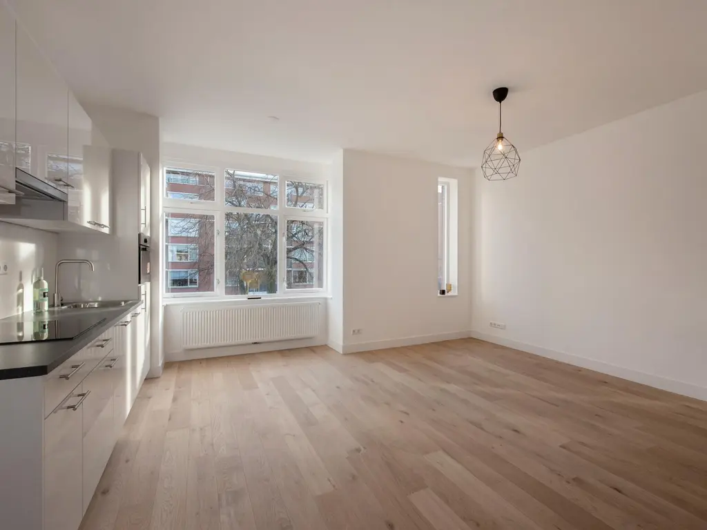 Linnaeusstraat 3, 'S-GRAVENHAGE