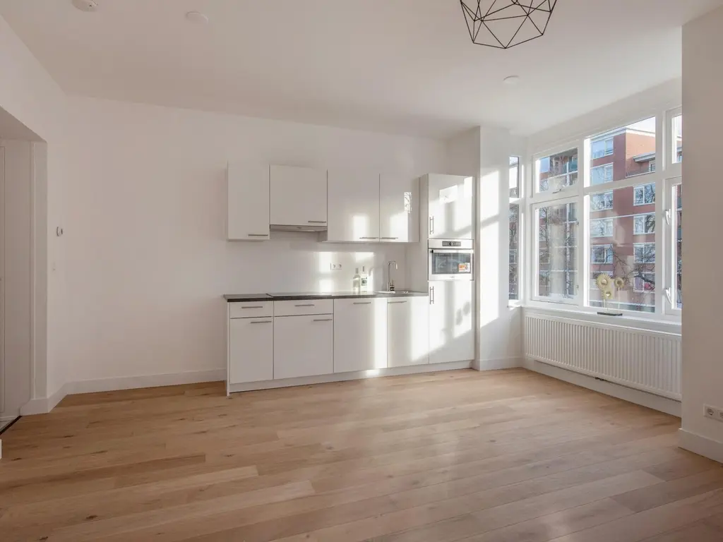 Linnaeusstraat 3, 'S-GRAVENHAGE