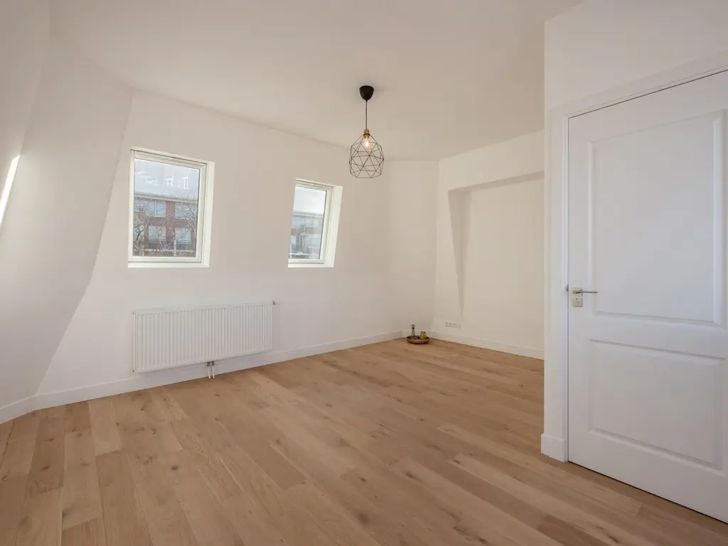Linnaeusstraat 3, 'S-GRAVENHAGE
