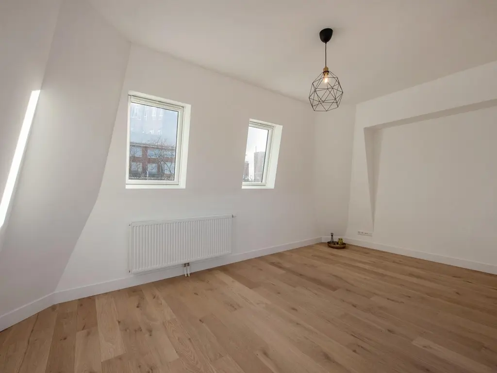 Linnaeusstraat 3, 'S-GRAVENHAGE