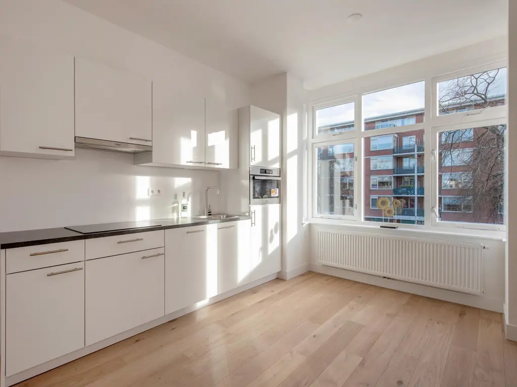 Linnaeusstraat 3, 'S-GRAVENHAGE