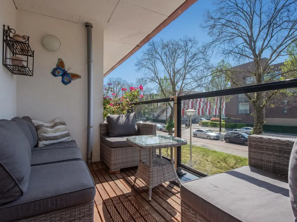 Dedemsvaartweg 526, 'S-GRAVENHAGE