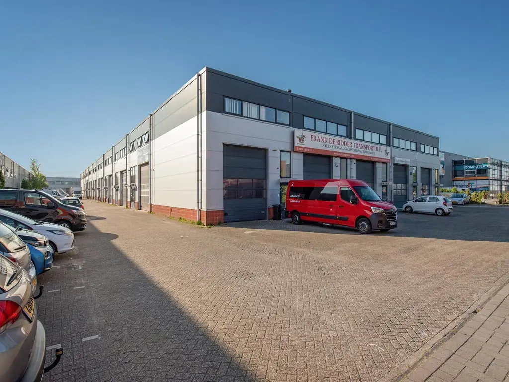 Naaldwijkseweg 18, Wateringen