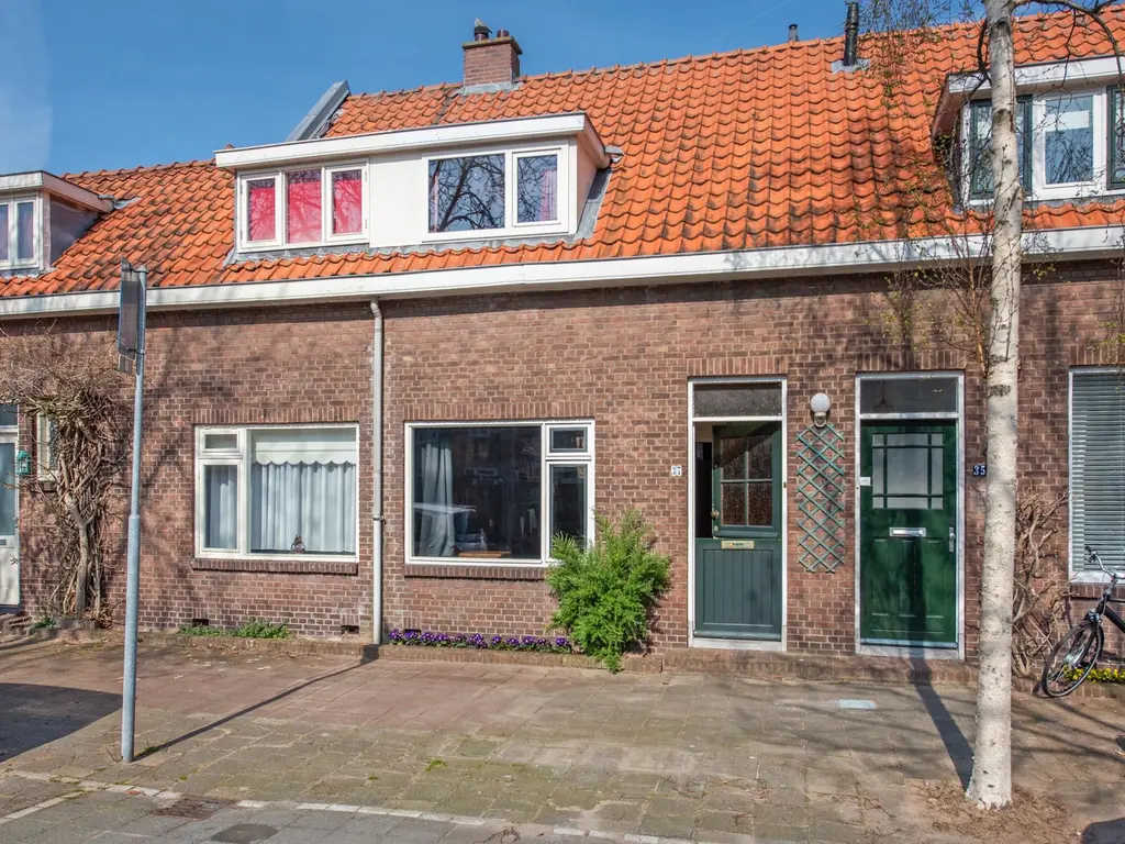 Carel Nakkenstraat 37, RIJSWIJK