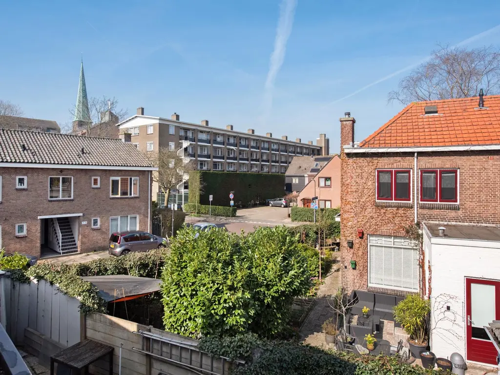 Carel Nakkenstraat 37, RIJSWIJK