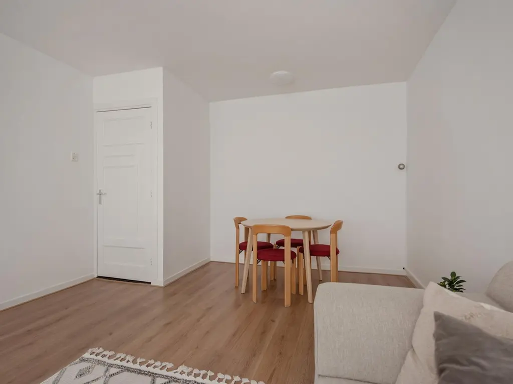 Marktweg 307, 'S-GRAVENHAGE