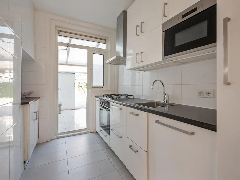 Marktweg 307, 'S-GRAVENHAGE