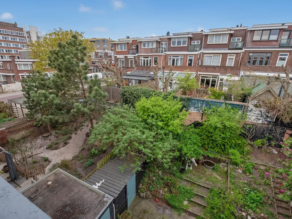 Gevers Deynootweg 42, 'S-GRAVENHAGE