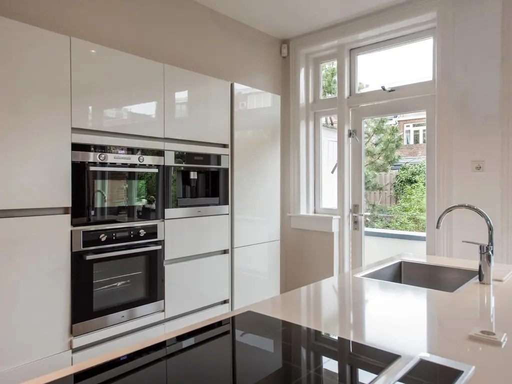 Gevers Deynootweg 42, 'S-GRAVENHAGE