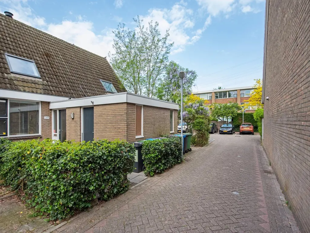 Appelgaarde 249, VOORBURG