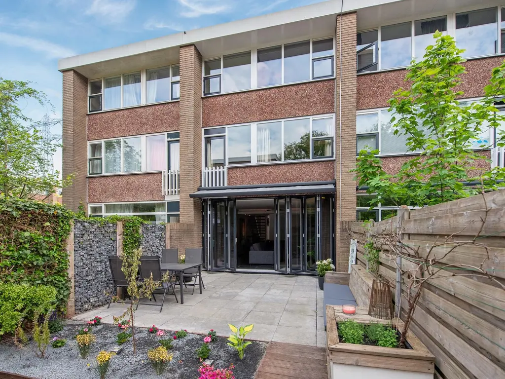Appelgaarde 249, VOORBURG