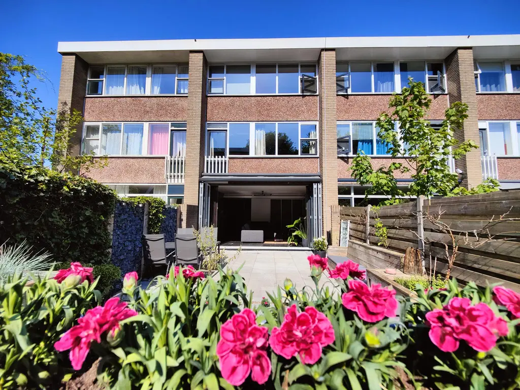 Appelgaarde 249, VOORBURG