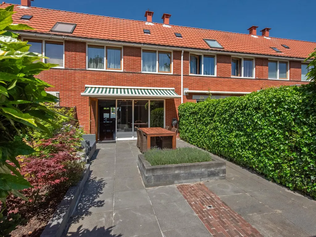Bleriotlaan 52, 'S-GRAVENHAGE