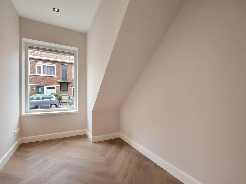 Leersumstraat 54, 'S-GRAVENHAGE
