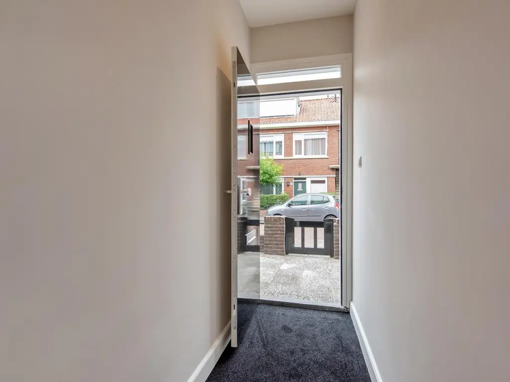Leersumstraat 54, 'S-GRAVENHAGE