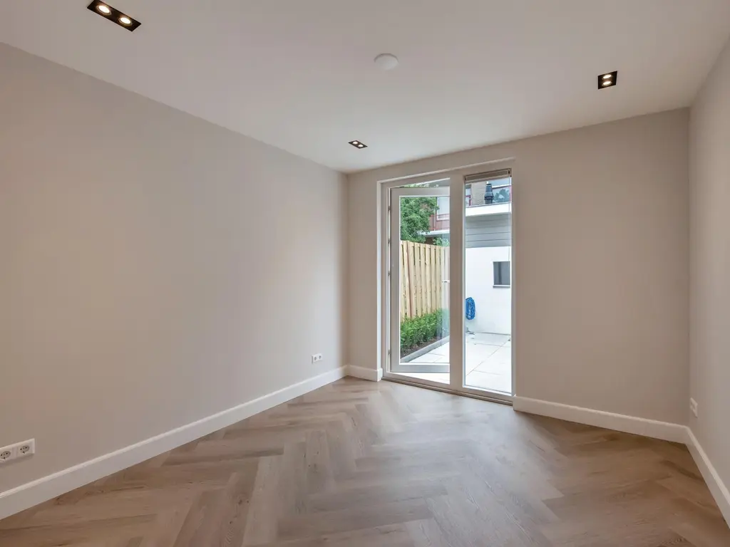 Leersumstraat 54, 'S-GRAVENHAGE