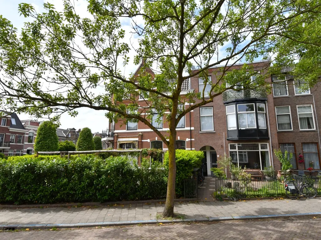 Westeinde 85, VOORBURG