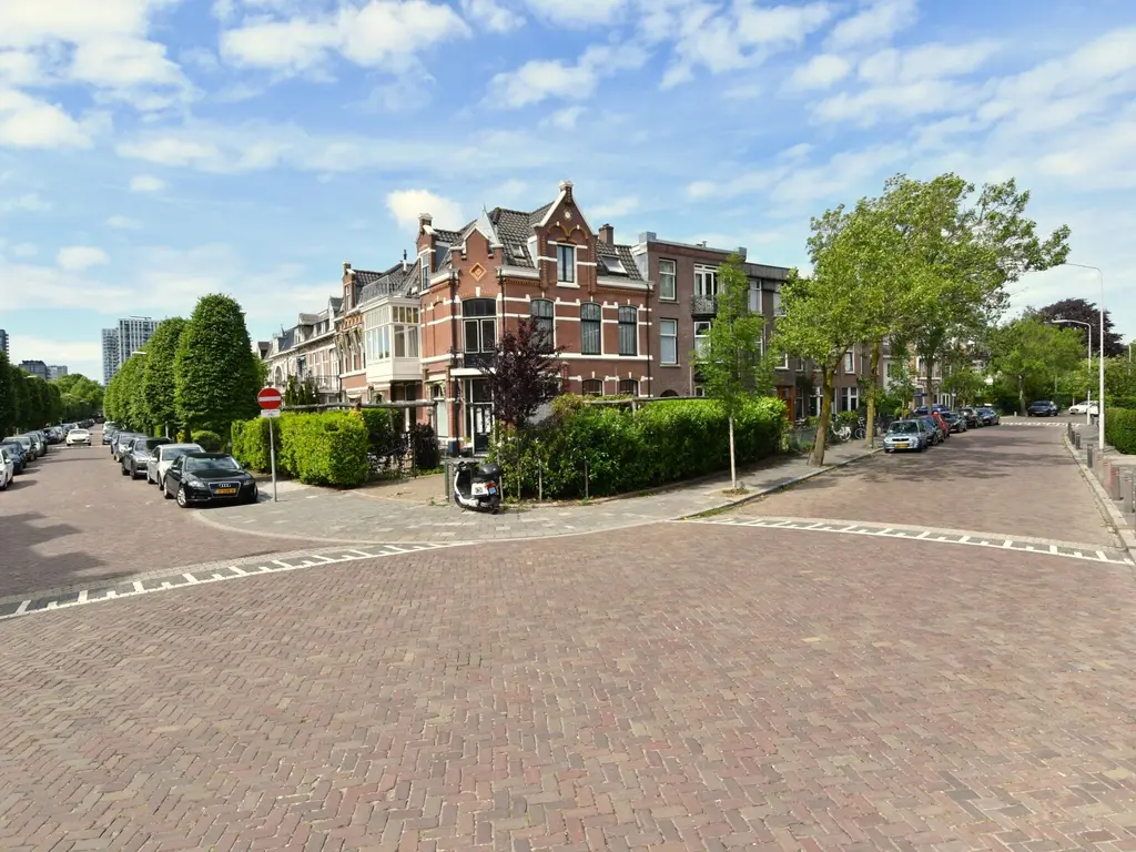 Westeinde 85, VOORBURG