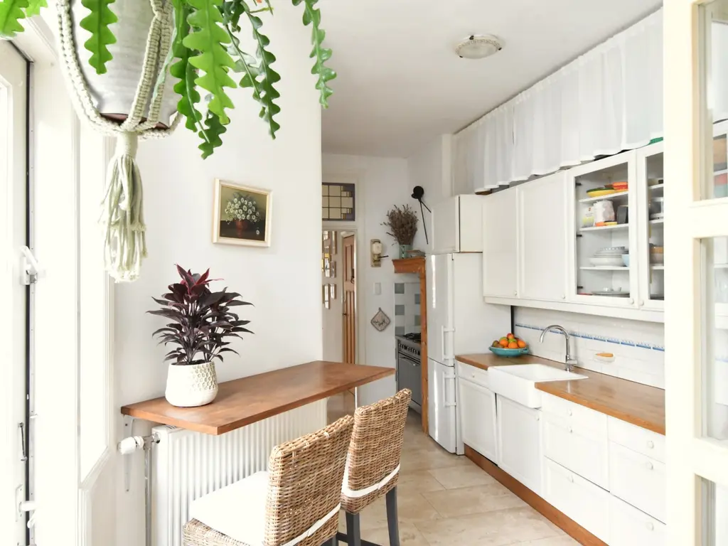 Westeinde 85, VOORBURG